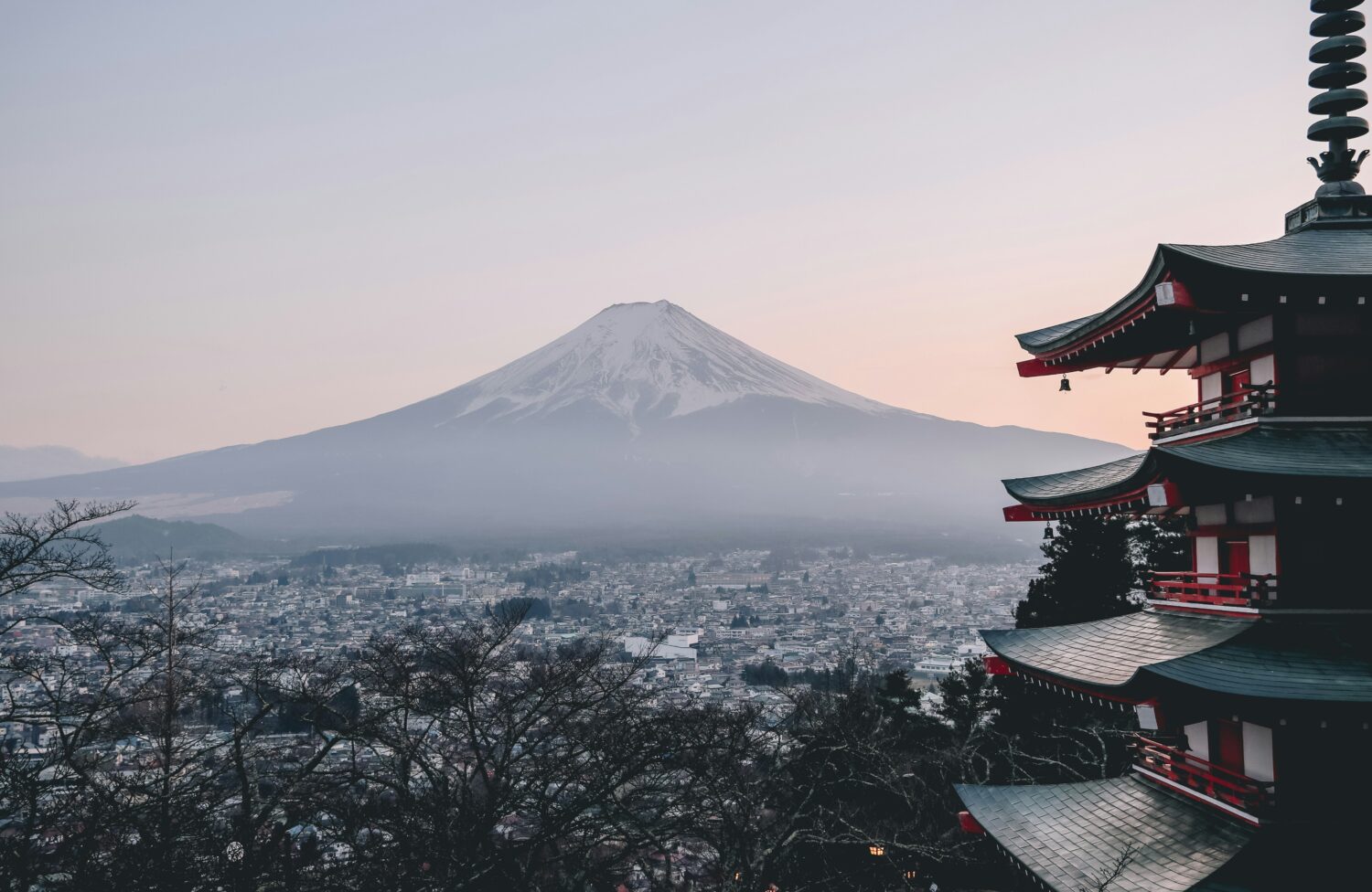 flights to Uganda from Japan