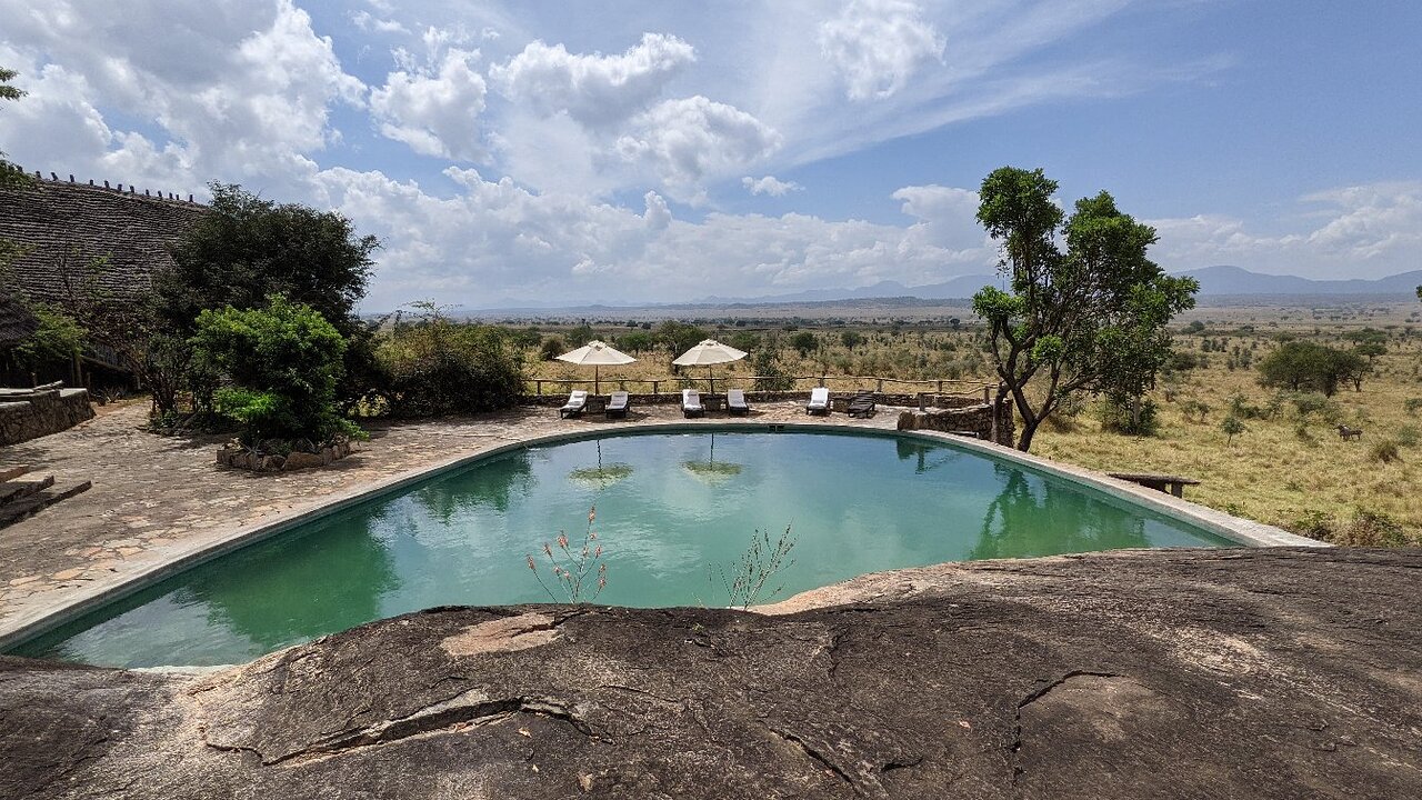 Apoka Safari Lodge review
