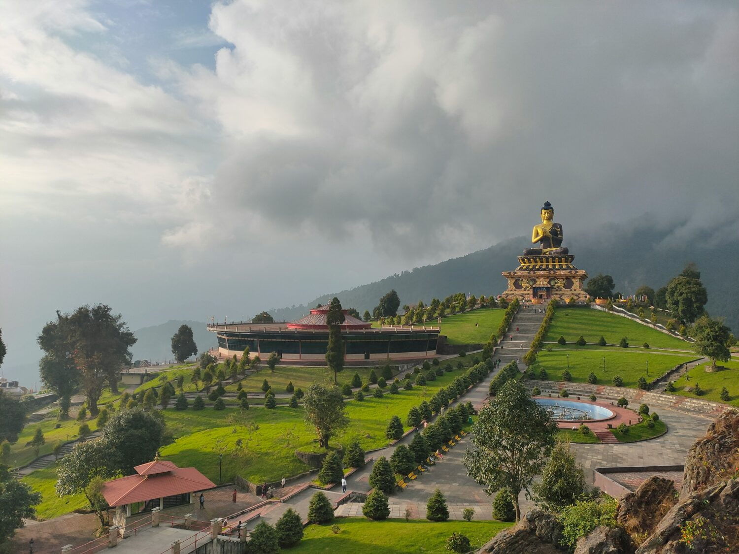 flights to Uganda from India