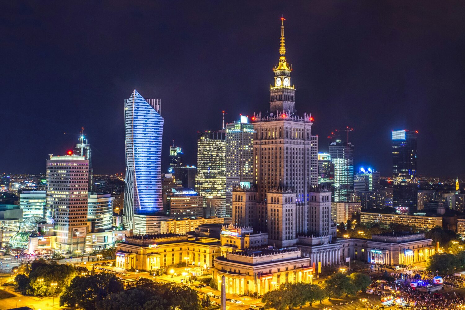 flights to Uganda from Poland