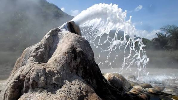 Sempaya Hot Springs Uganda