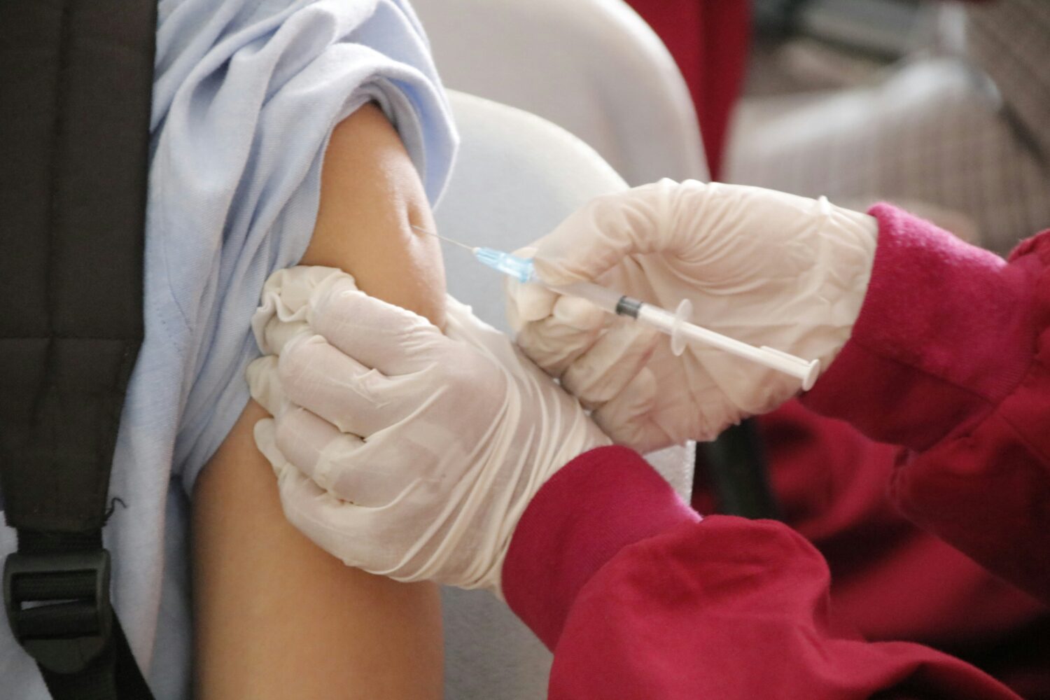 vaccination requirements for Uganda travel
